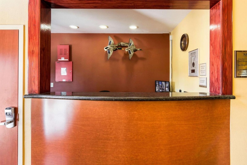 Econo Lodge Inn And Suites Little Rock
