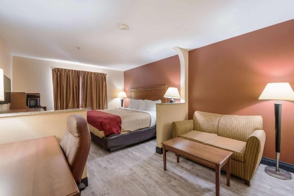 Econo Lodge Inn And Suites Little Rock image 10