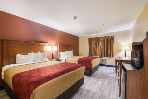 Econo Lodge Inn And Suites Little Rock image 16